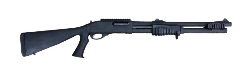 Remington 870 MCS med kort pipa och pistolgrepp