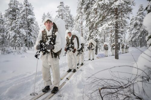 Soldater från AMF1 skidar, Februari 2026 Foto: Bezav Mahmod/Försvarsmakten